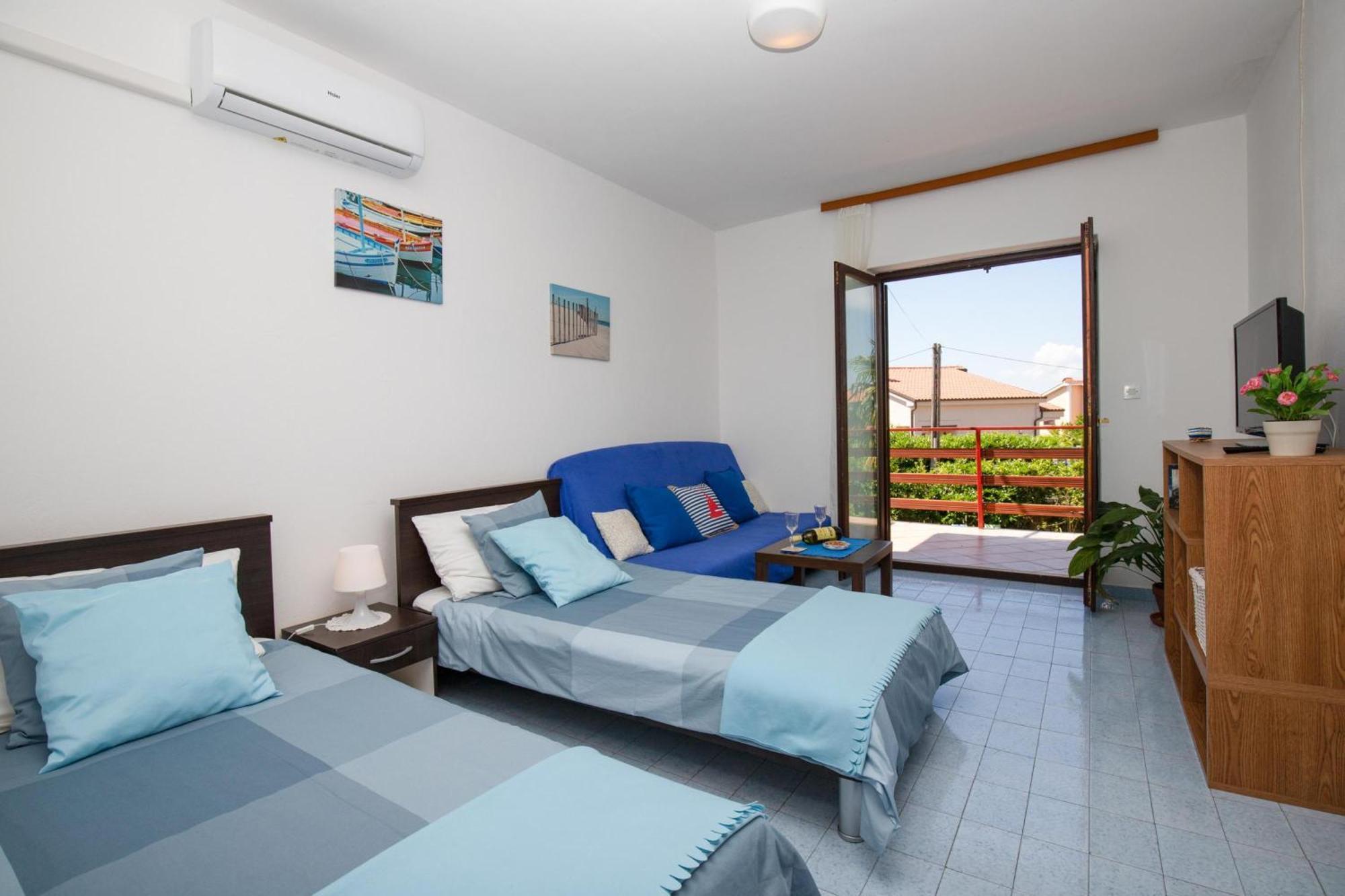 Apartments Brankica Island - Happy Rentals Vantacici Luaran gambar